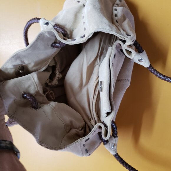 Light brown suede purse and size 7 sandals - Picture 3 of 5